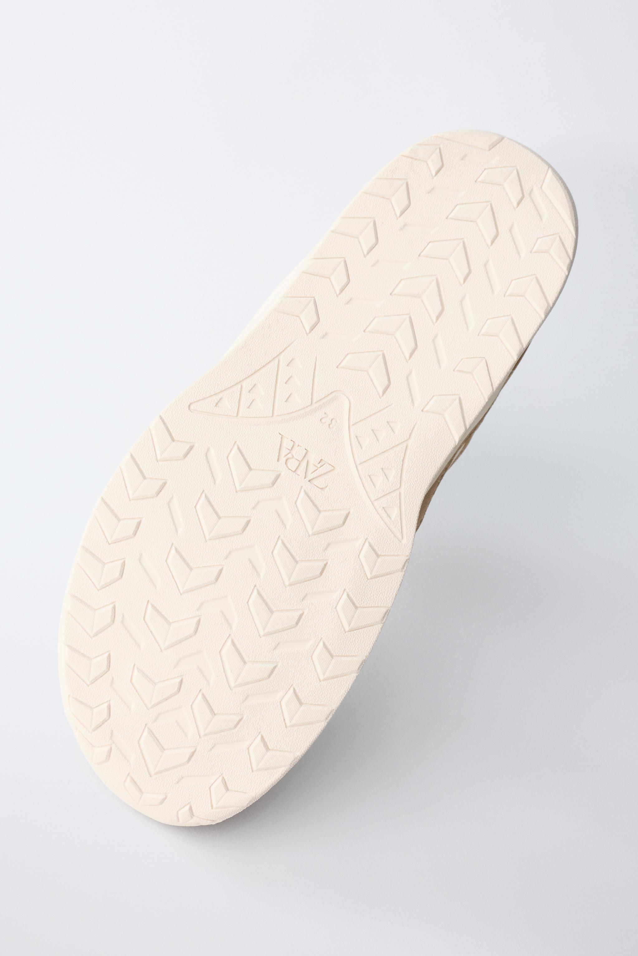 CONTRAST HIGH-TOP SNEAKERS